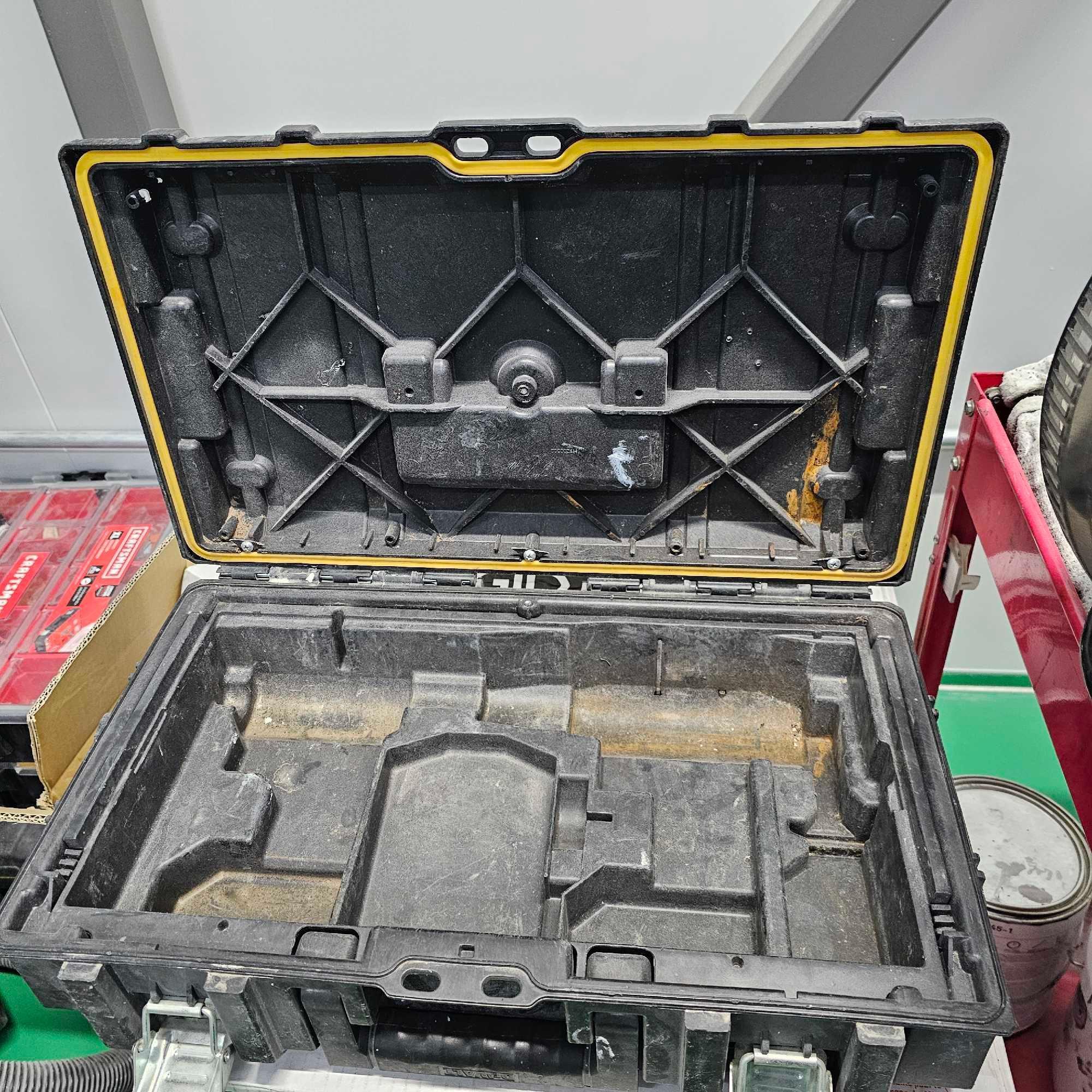 GORILLA RACK WITH CONSTRUCTION MATERIALS