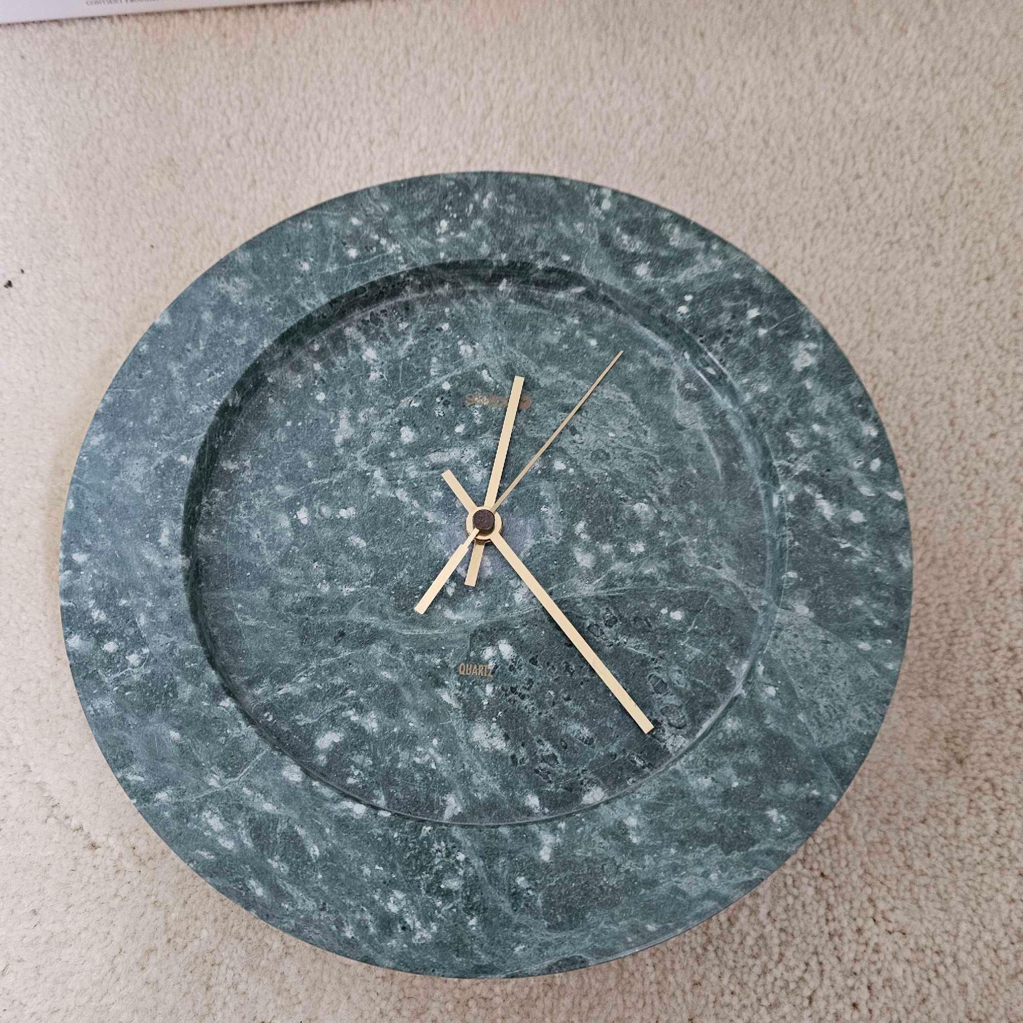 SMALL GROUP LOT OF KNICK-KNACKS