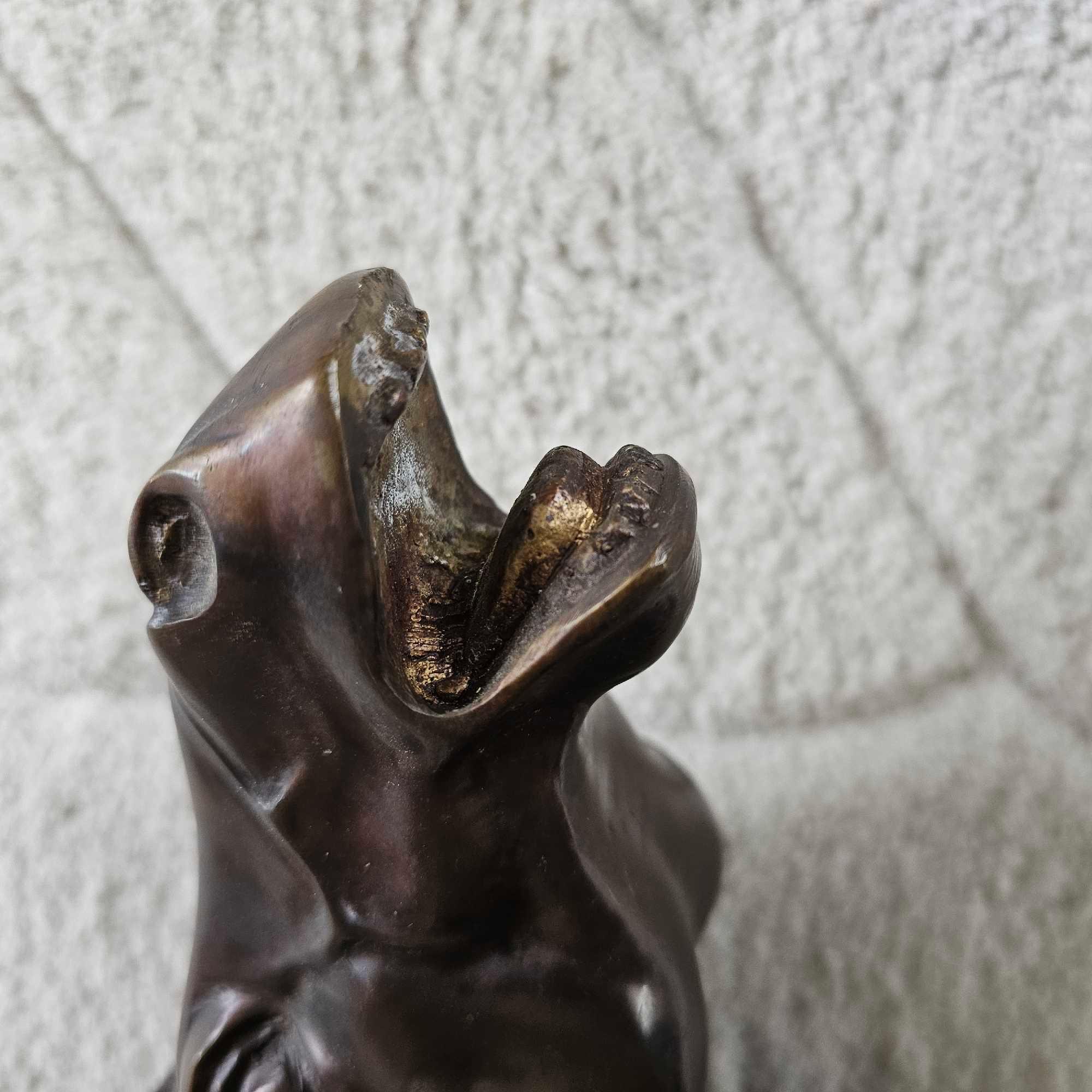 BRONZE HORSE STATUE