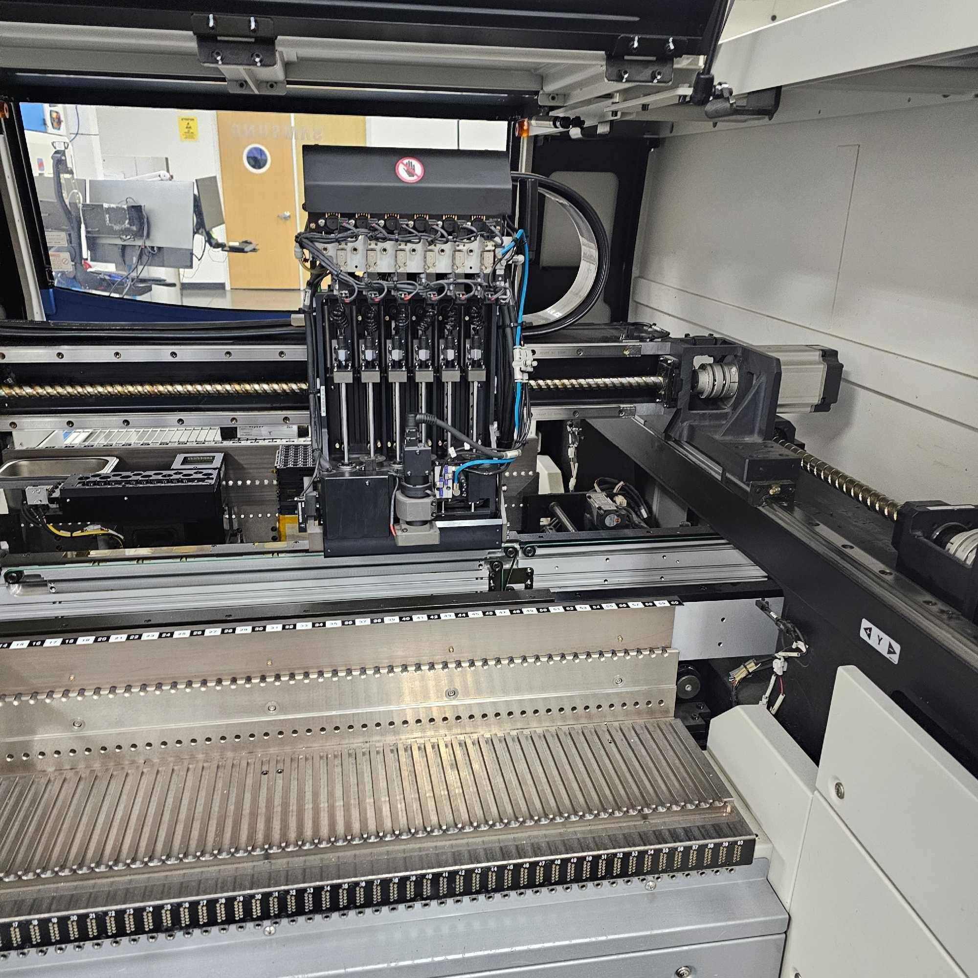 SAMSUNG SM421 PICK AND PLACE MACHINE