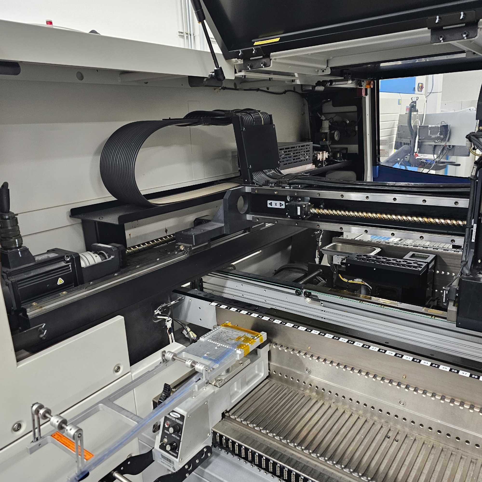 SAMSUNG SM421 PICK AND PLACE MACHINE