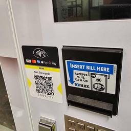 NATURALS 2 GO VENDING MACHINE