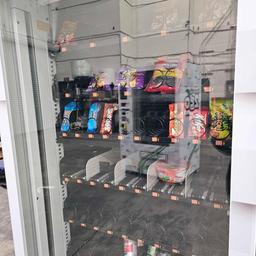 NATURALS 2 GO VENDING MACHINE