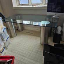 CONTEMPORARY OFFICE TABLE