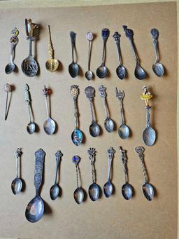 SOUVENIER SPOON COLLECTION