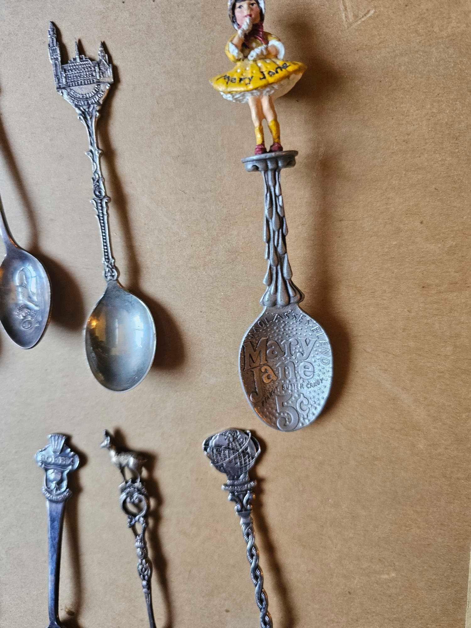SOUVENIER SPOON COLLECTION