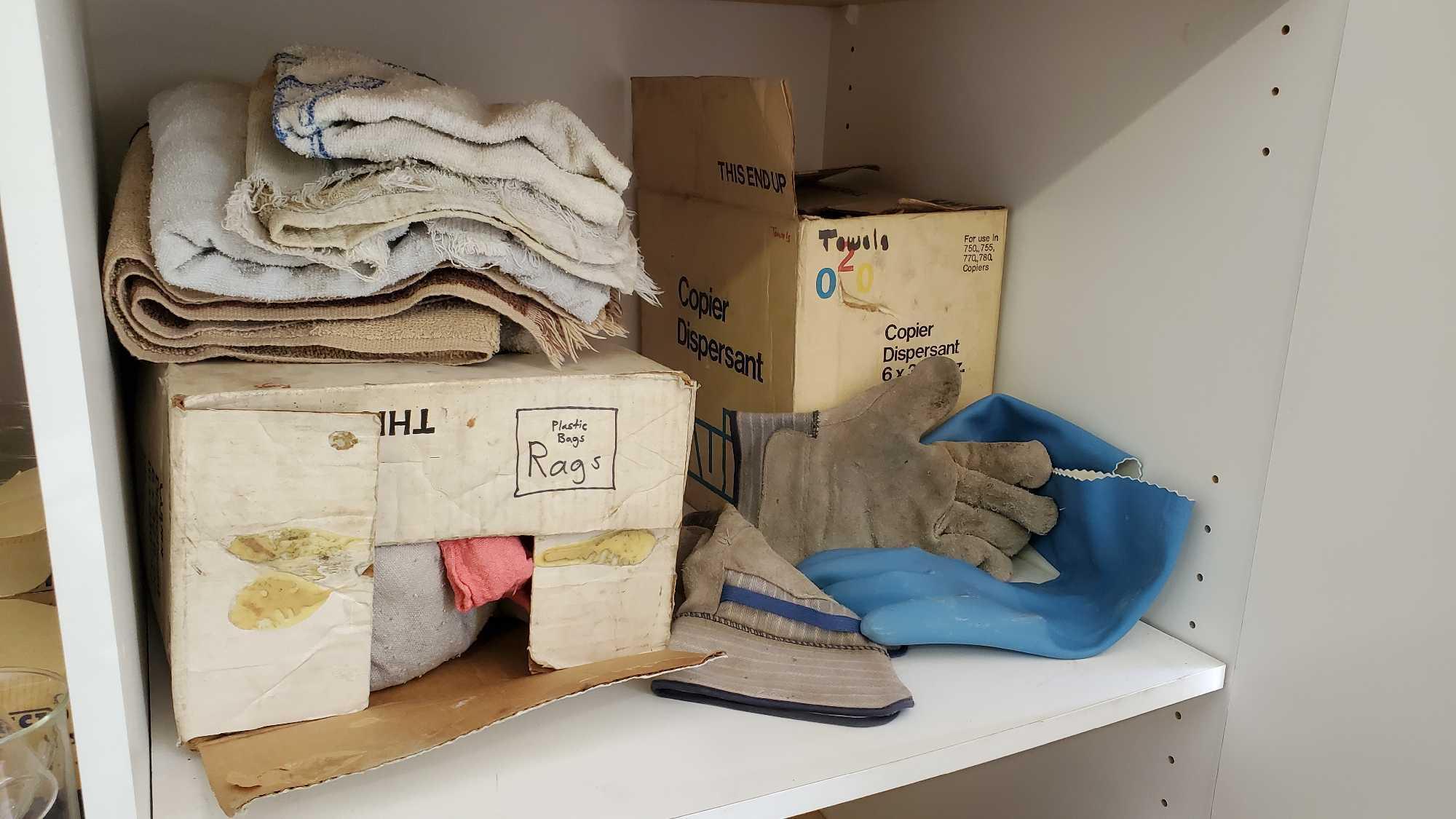 GARAGE CLOSET 4