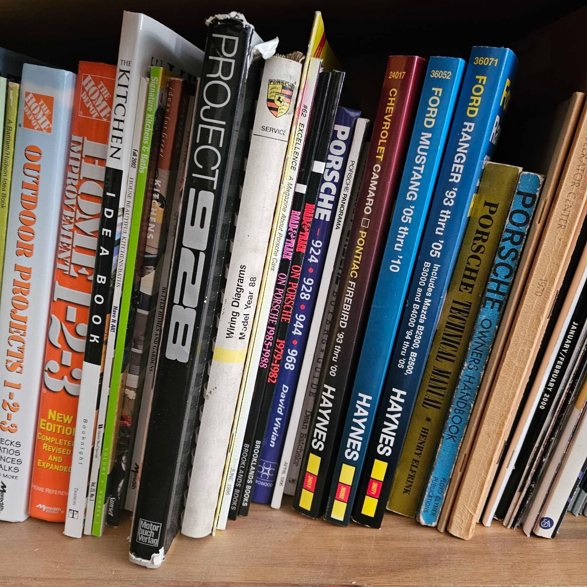 GROUP LOT OF BOOK