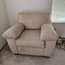 3 PIECE SECTIONAL COUCH