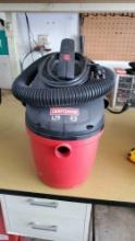 CRAFTSMAN 2.5 GAL SHOP VAC