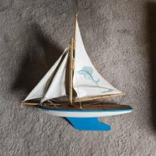 THE ISLANDER 4 - MODEL SAILBOAT