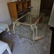 ORNATE GLASS TABLE WITH 4 CHAIR