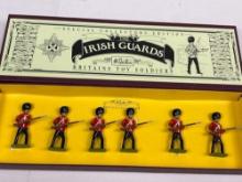 BRITAINS ITISH GUARD TOY SOLDIERS