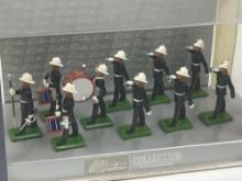 BRITAINS THE ROYAL MARINES COLOR GUARD TOY SOLDIERS