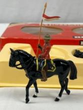 BRITAINS METAL-MODELS TOY SOLDIERS