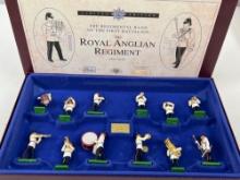 BRITAINS ROYAL ANGLIAN REGIMENT TOY SOLDIERS