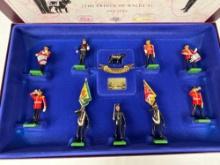 BRITAINS STAFFORDSHIRE REGIMENT TOY SOLDIERS