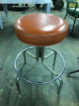 ROUND STOOL (lot 2)