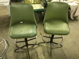 2 GREEN STOOLS (lot 2)