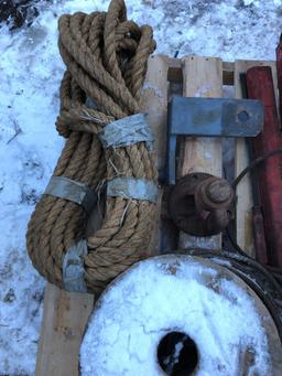Cable spools, rope, torsion ranch, weight indicator