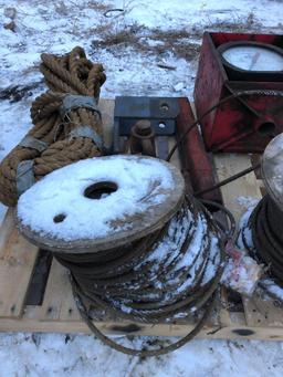 Cable spools, rope, torsion ranch, weight indicator