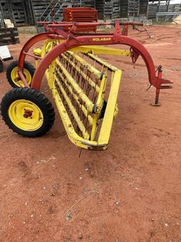 NEW HOLLAND 258 HAY RAKE