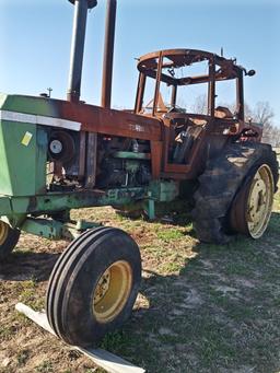 JOHN DEERE 4430 TRACTOR - (BURNT DONT RUN)