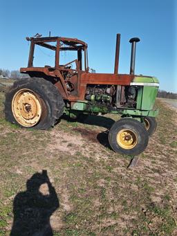 JOHN DEERE 4430 TRACTOR - (BURNT DONT RUN)