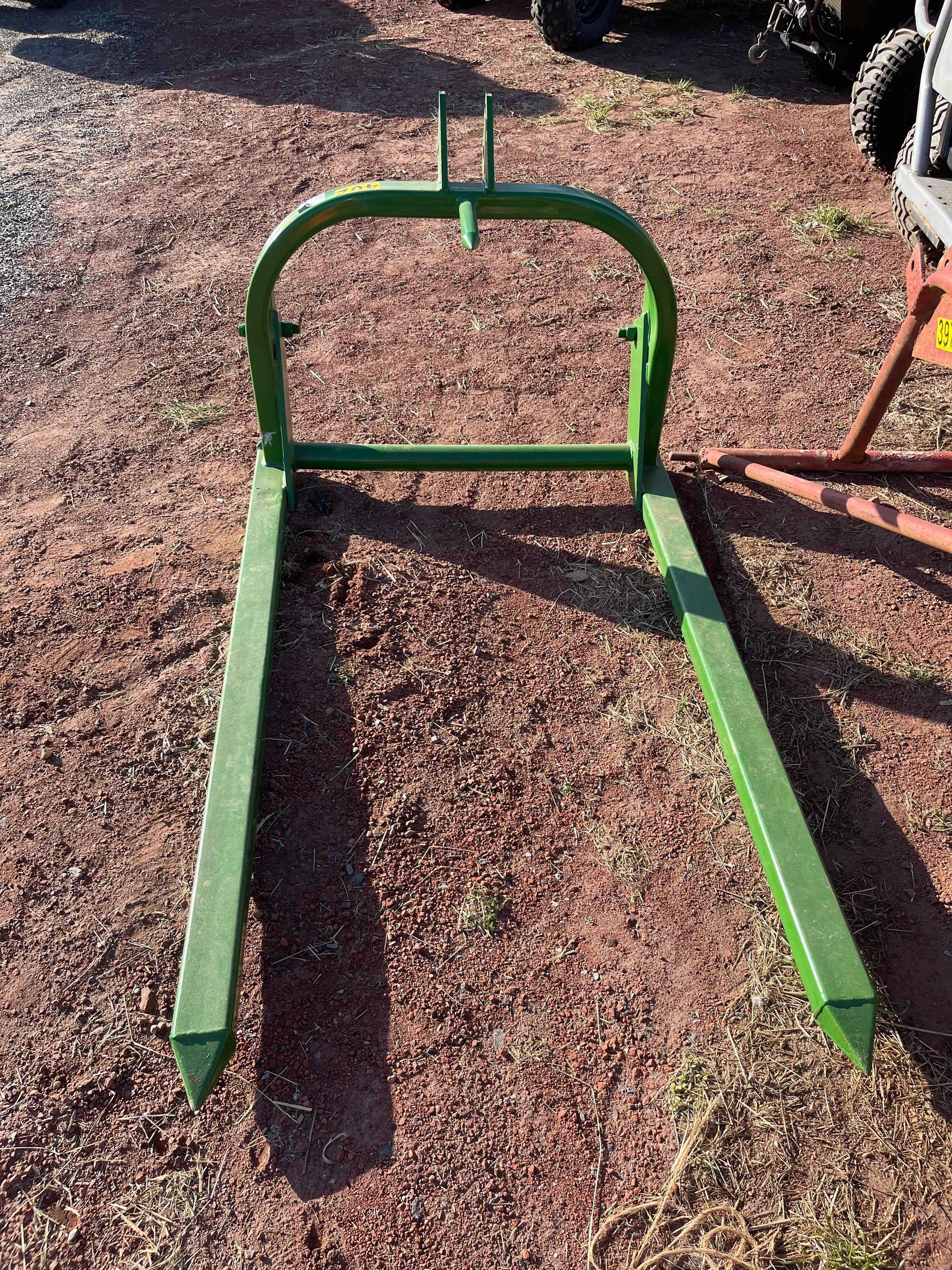 3 PT BALE FORK (GREEN)