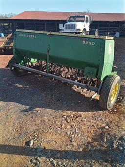 JOHN DEERE GRAIN DRILL