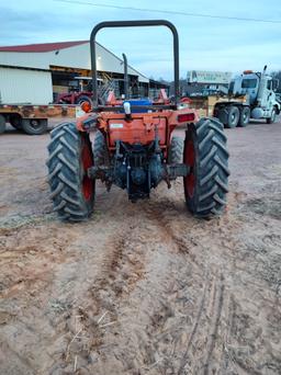 KUBOTA L4150 TRACTOR W/ BF900 LOADER - HOURS 958