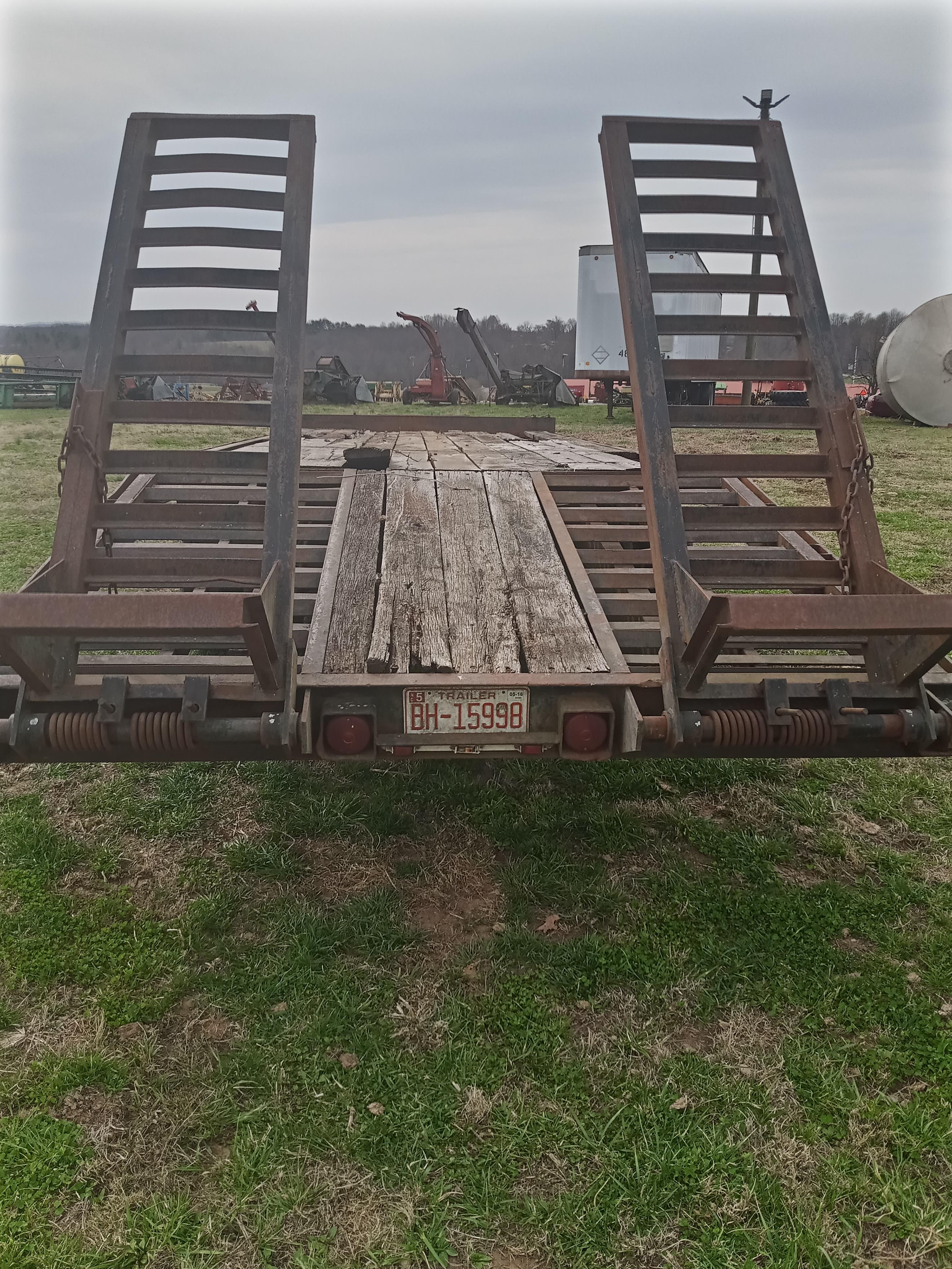 HUDSON DUAL AXLE FLATDECK TRAILER - W/ TITLE (10 TON TRAILER)