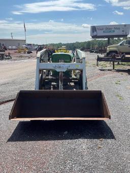 John Deere 1020 W/ Loader
