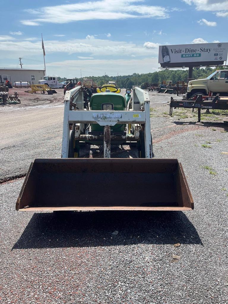 John Deere 1020 W/ Loader