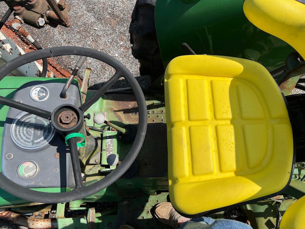 John Deere 1020 W/ Loader
