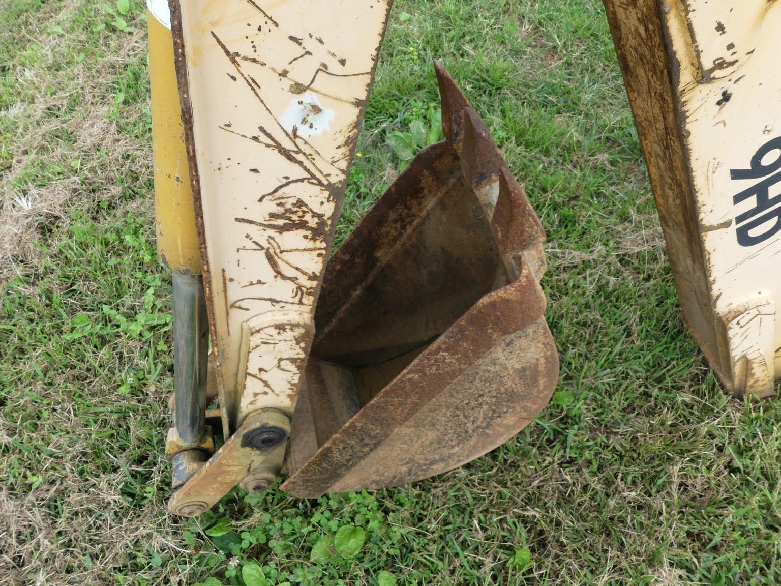 Bradco 9hd Backhoe Attachment