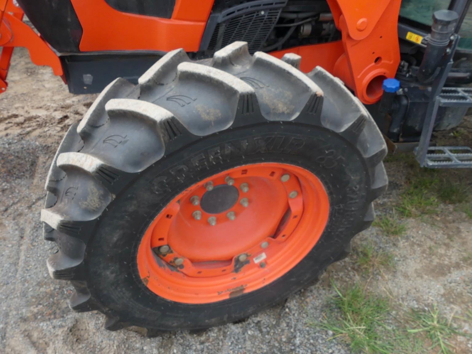 Kubota M5-111 Dual Speed Tractor W/ Kubota La1854 Loader