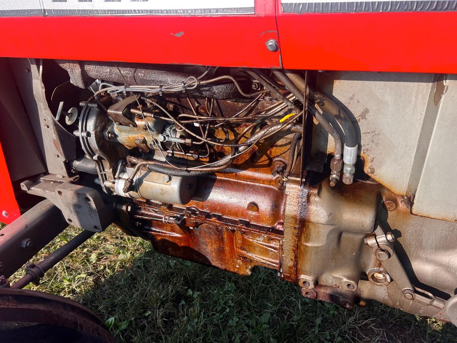 Massey Ferguson 255 Tractor