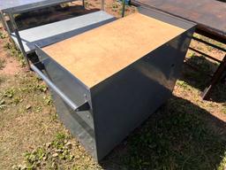 Mobile Shop Cabinet