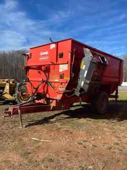 KUHN KNIGHT REEL AUGGIE 3142 GRIAN MIXER WAGON