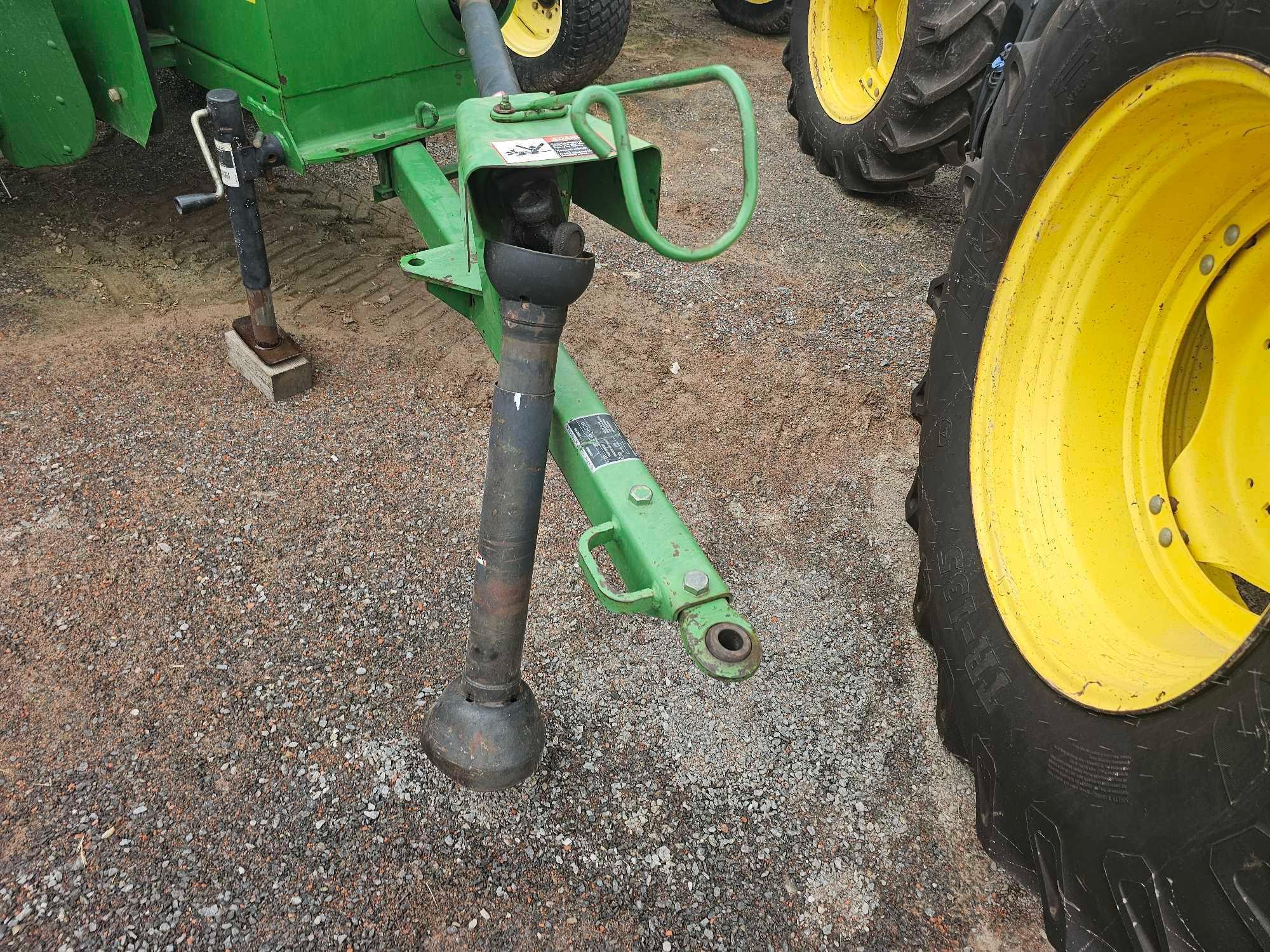 John Deere 348 Square Baler