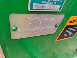 John Deere 348 Square Baler