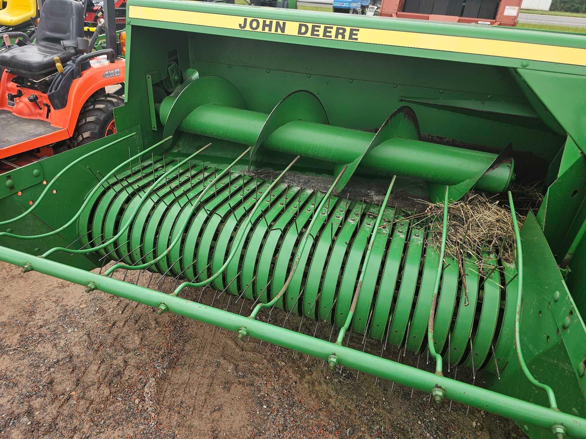 John Deere 348 Square Baler