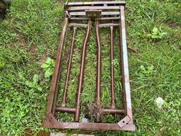 Head Gate