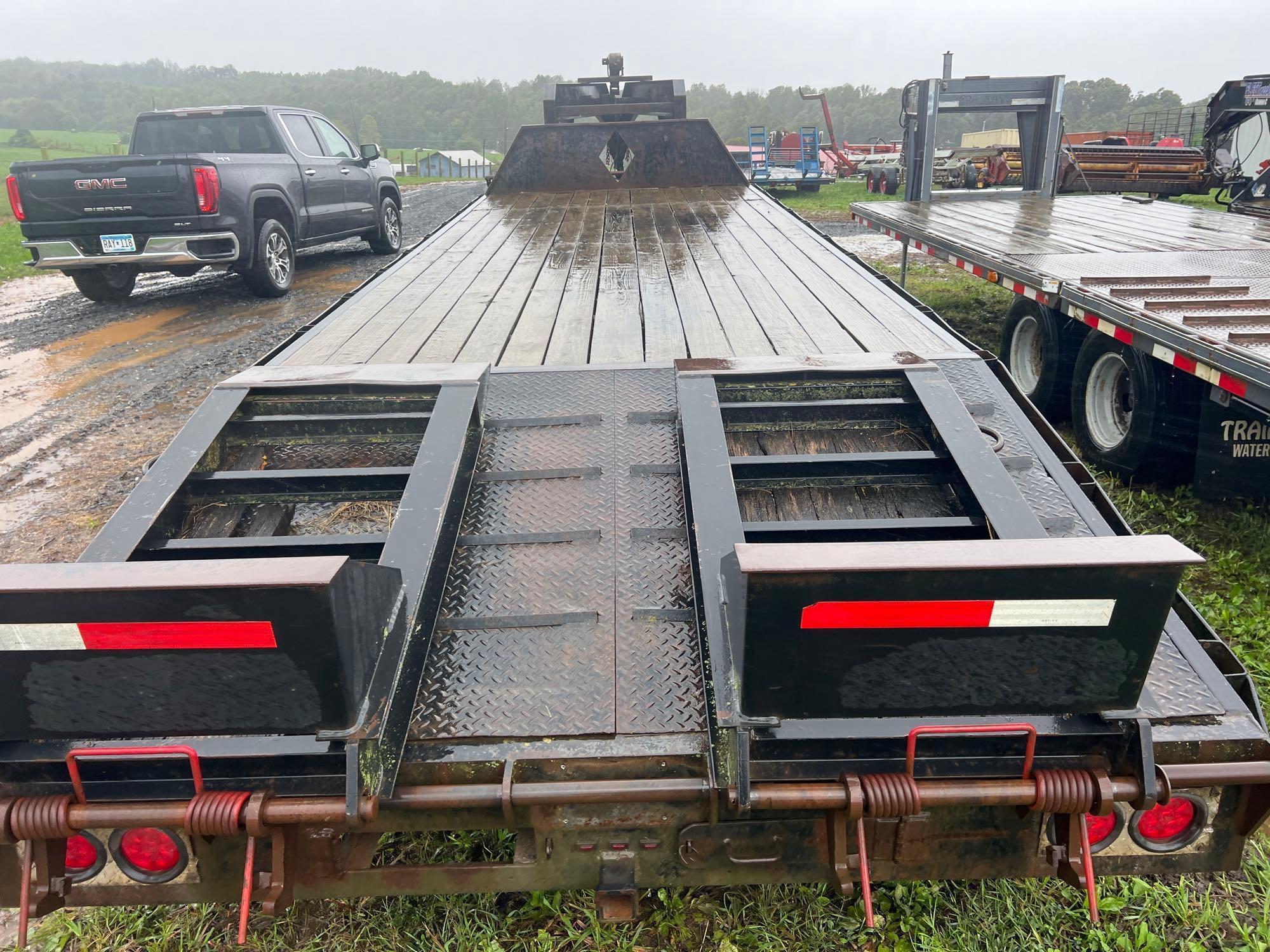 Diamond C Flatbed 24' Trailer