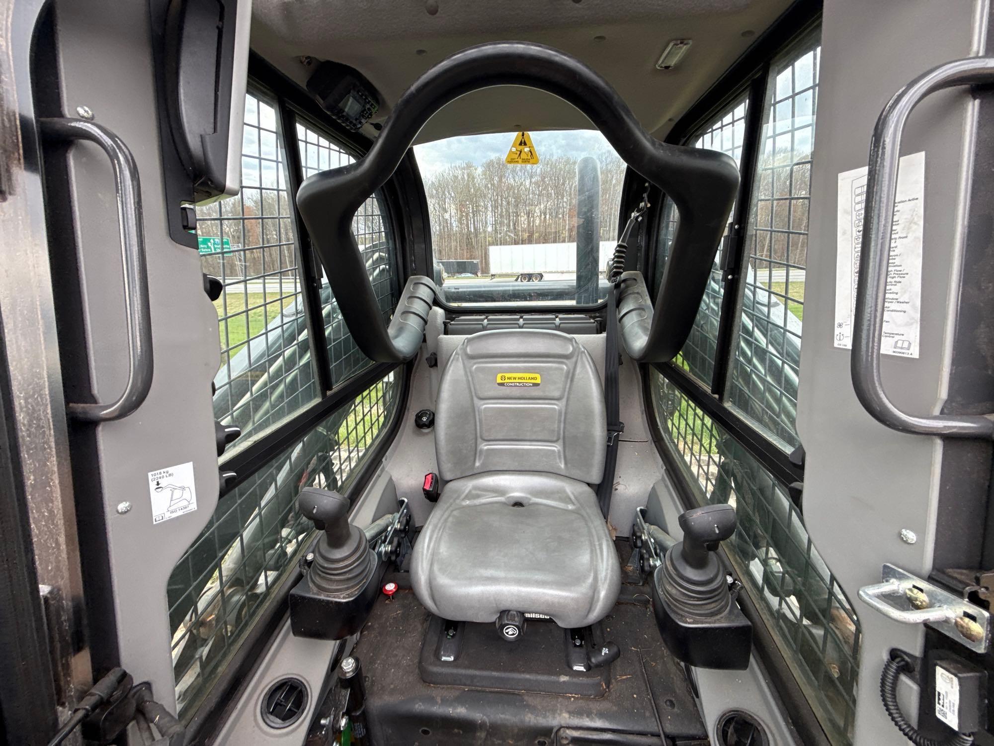 2022 New Holland C332