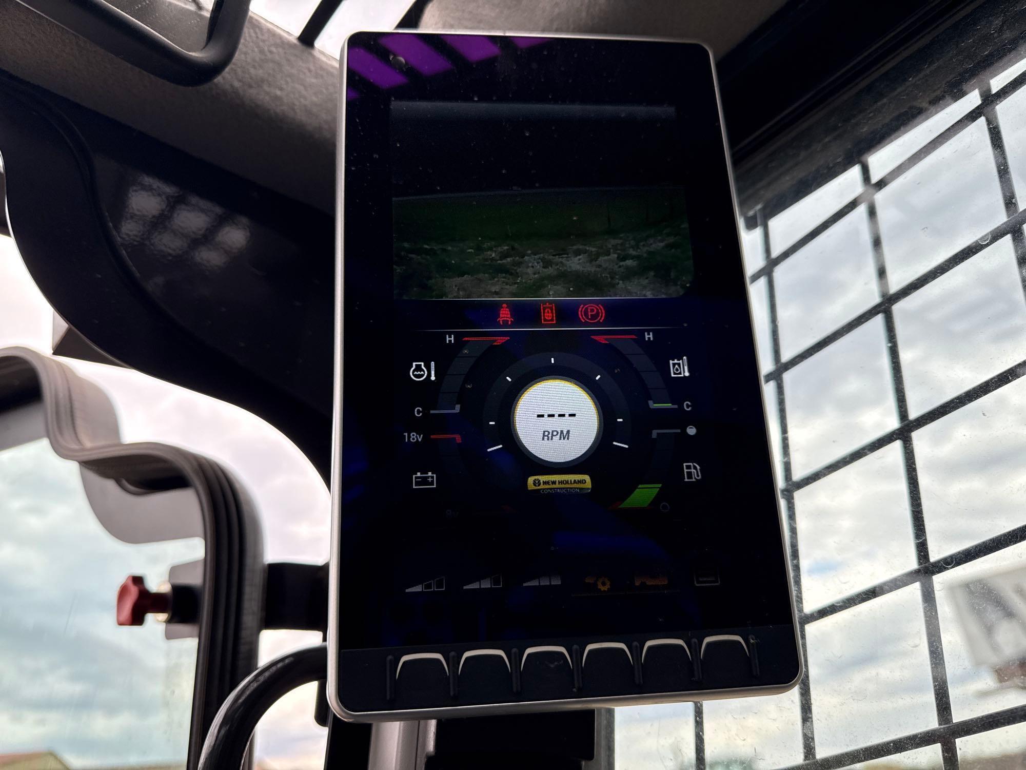 2022 New Holland C332
