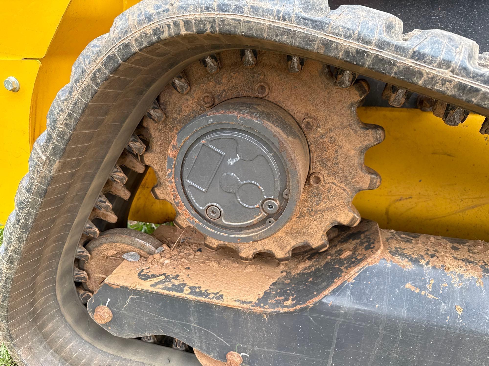 2022 New Holland C332