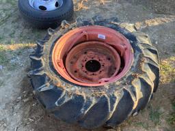 13 626 Wheel and Tire