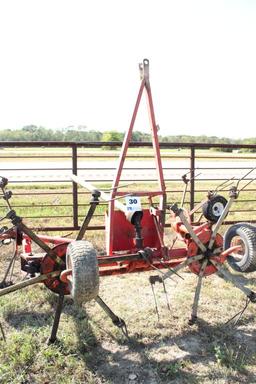 HAY MASTER HAY TEDDER 4'X6'X4'